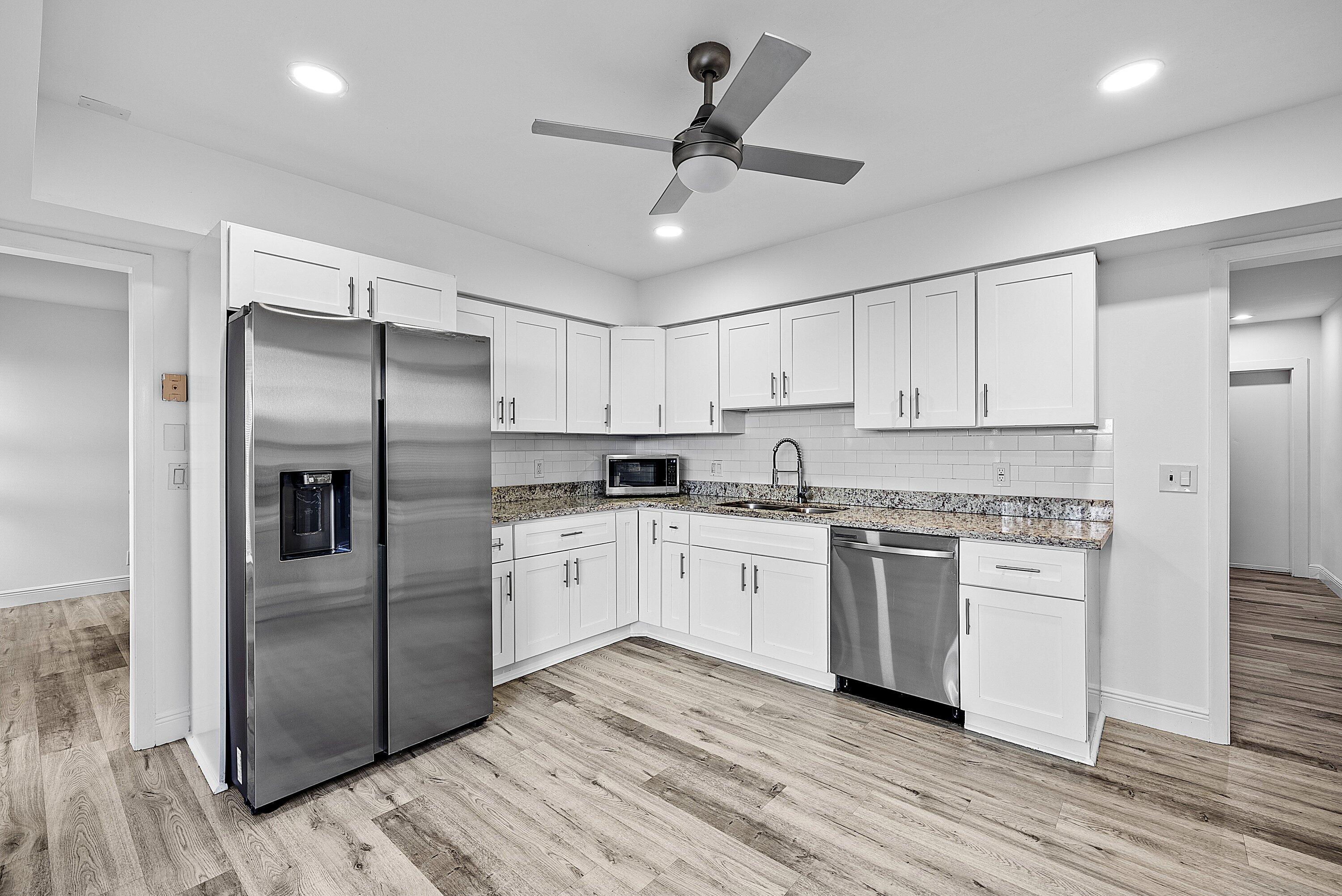 6165 Old Court Road, Unit 123 Boca Raton, FL 33433 - Photo 4 of 30 Kitchen