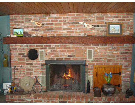 325 Country Club Road Greenfield, MA 01301 - Photo 4 of 11 Gallery Image 4