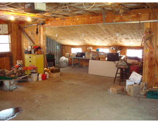 325 Country Club Road Greenfield, MA 01301 - Photo 10 of 11 Gallery Image 10