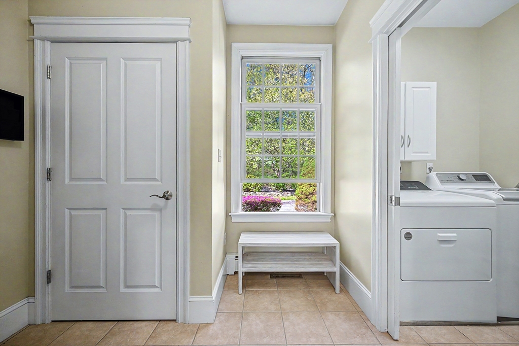 270 Mendon Road Sutton, MA 01590 - Photo 18 of 42 a bathroom with a sink a toilet and a window