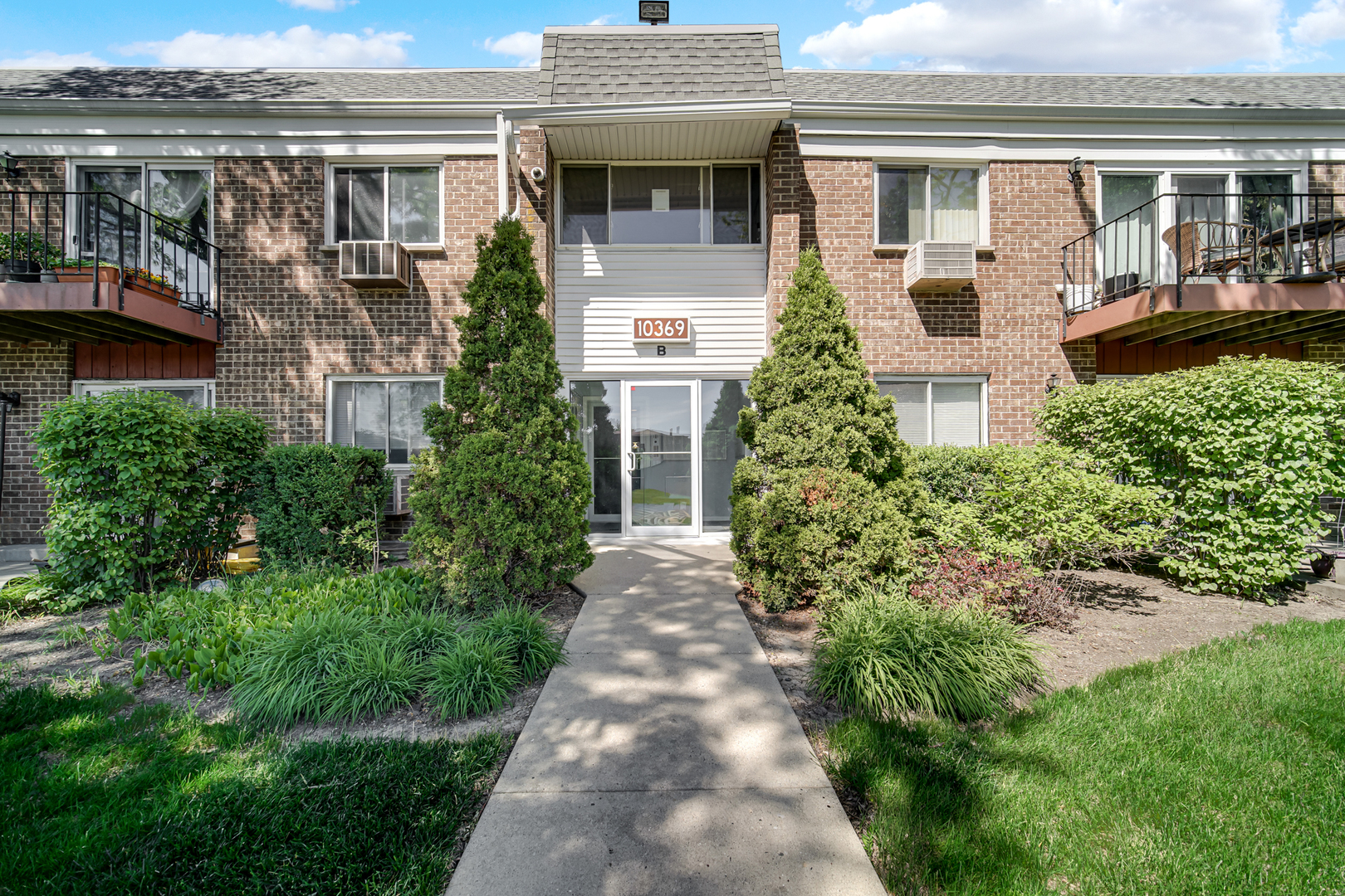 10369 Dearlove Road, Unit 1F Glenview, IL 60025 - Photo 4 of 23