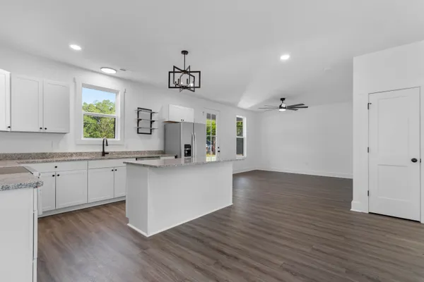 $248,000 | 212 North Morgan Avenue, Andrews, SC 29510