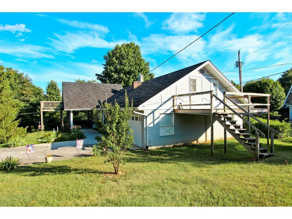 328 Clifton Heights Road Newport, TN 37821 - Photo 3 of 36 Photo 3