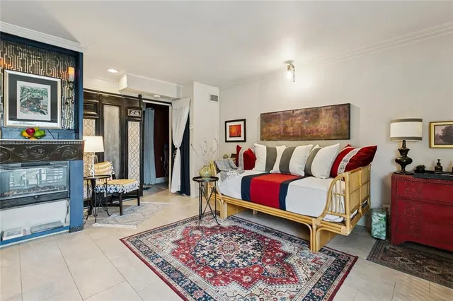 $169,000 | 801 Henry Clay Avenue, Unit 214, New Orleans, LA 70118