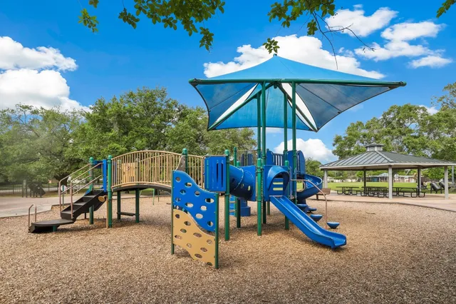 $399,999 | 5602 West Bellfort Boulevard, Houston, TX 77035