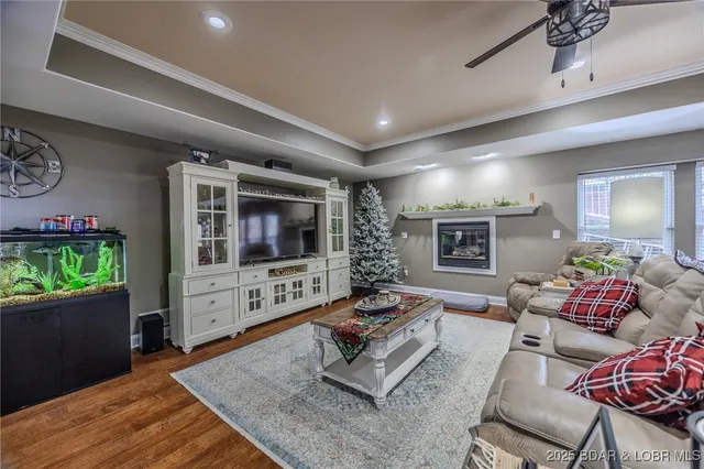 $700,000 | 149 Snead Circle, Lake Ozark, MO 65049