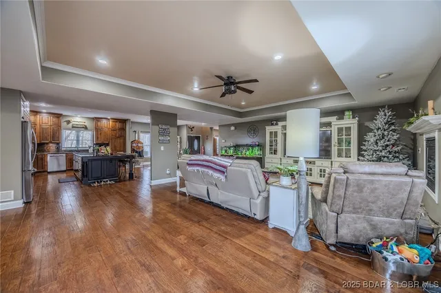 $700,000 | 149 Snead Circle, Lake Ozark, MO 65049