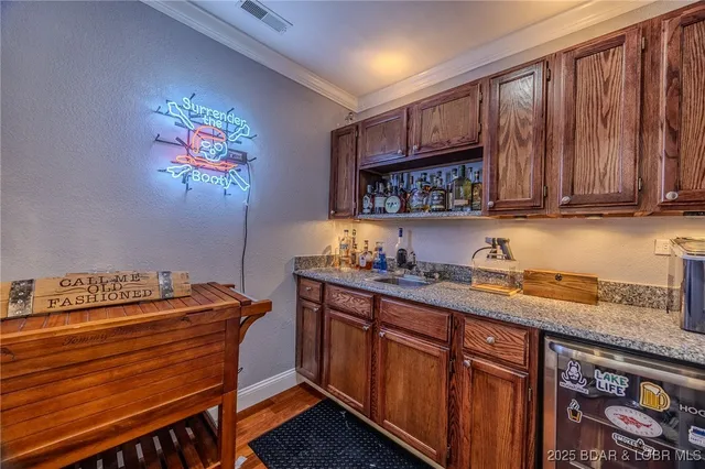 $700,000 | 149 Snead Circle, Lake Ozark, MO 65049