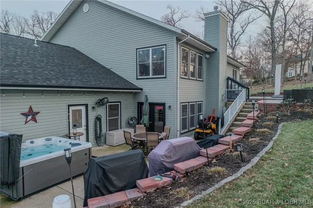 $700,000 | 149 Snead Circle, Lake Ozark, MO 65049