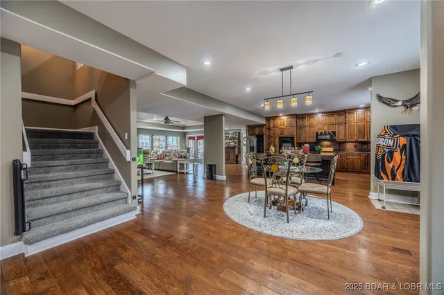 $700,000 | 149 Snead Circle, Lake Ozark, MO 65049