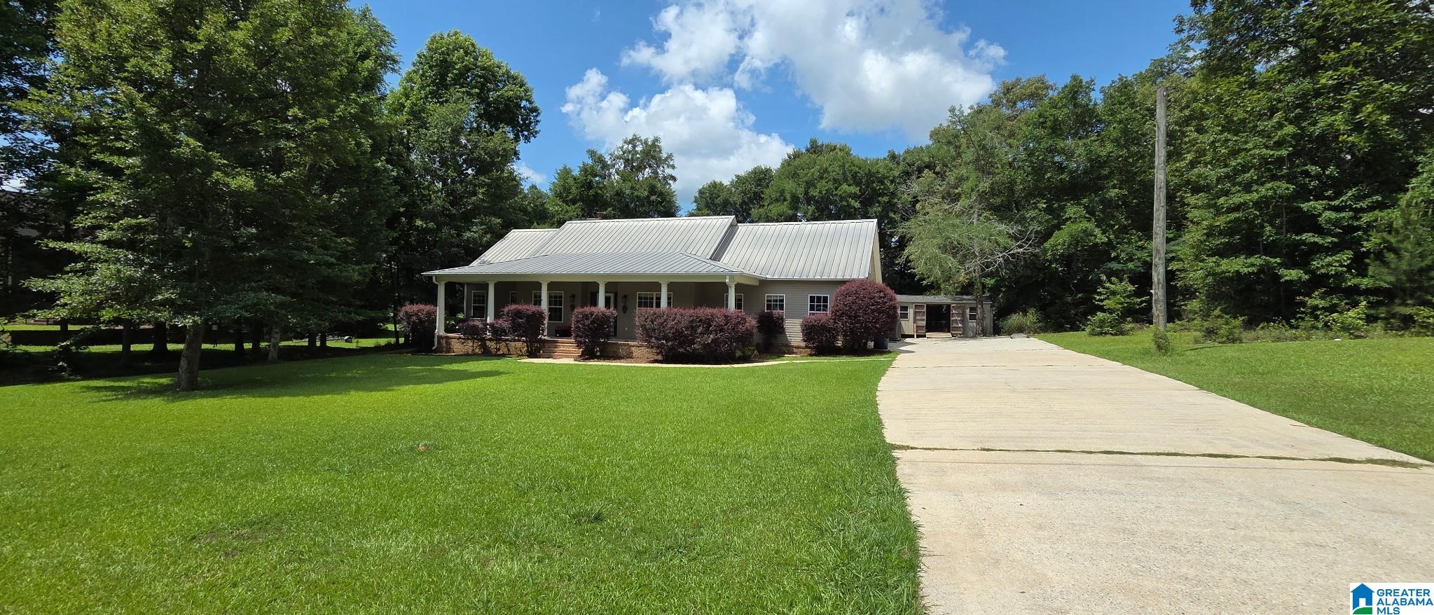 195 Lake View Circle Riverside, AL 35135 - Photo 1 of 31