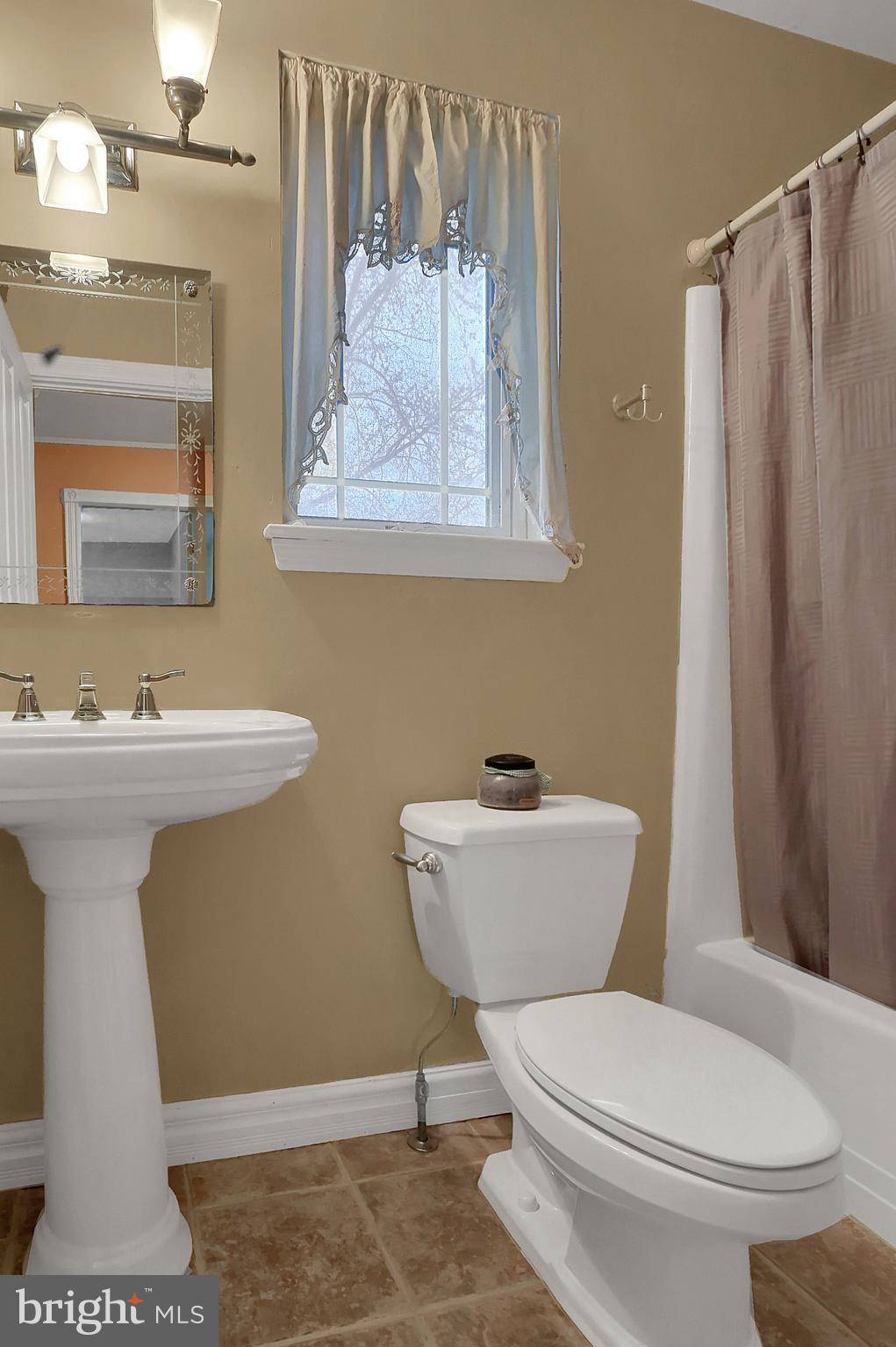 211 Brookline Road Lancaster, PA 17603 - Photo 10 of 45 Gallery Image 10