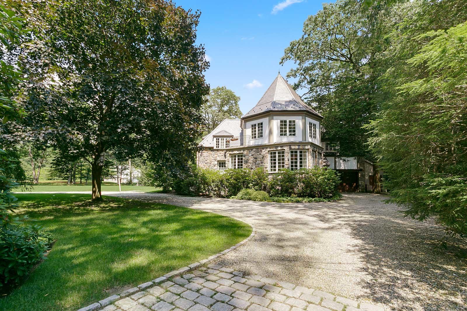 6 Woodley Road Darien, CT 06820 - Photo 32 of 37 a front view of a house with a yard