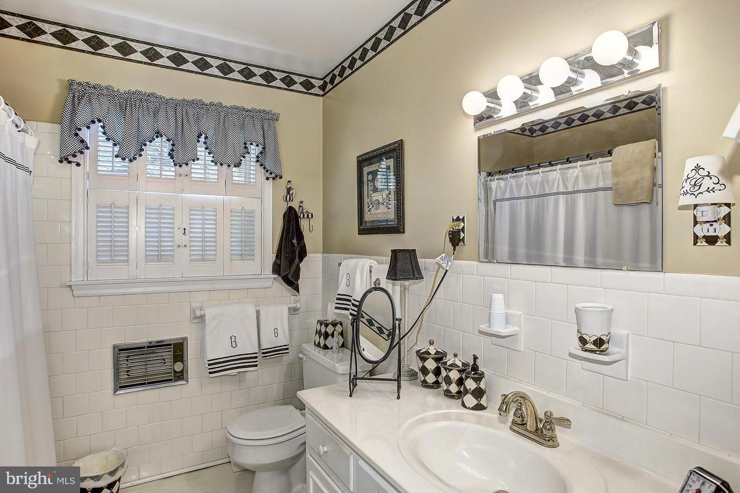 57 Ridge Road Westminster, MD 21157 - Photo 15 of 19 Hall Bathroom