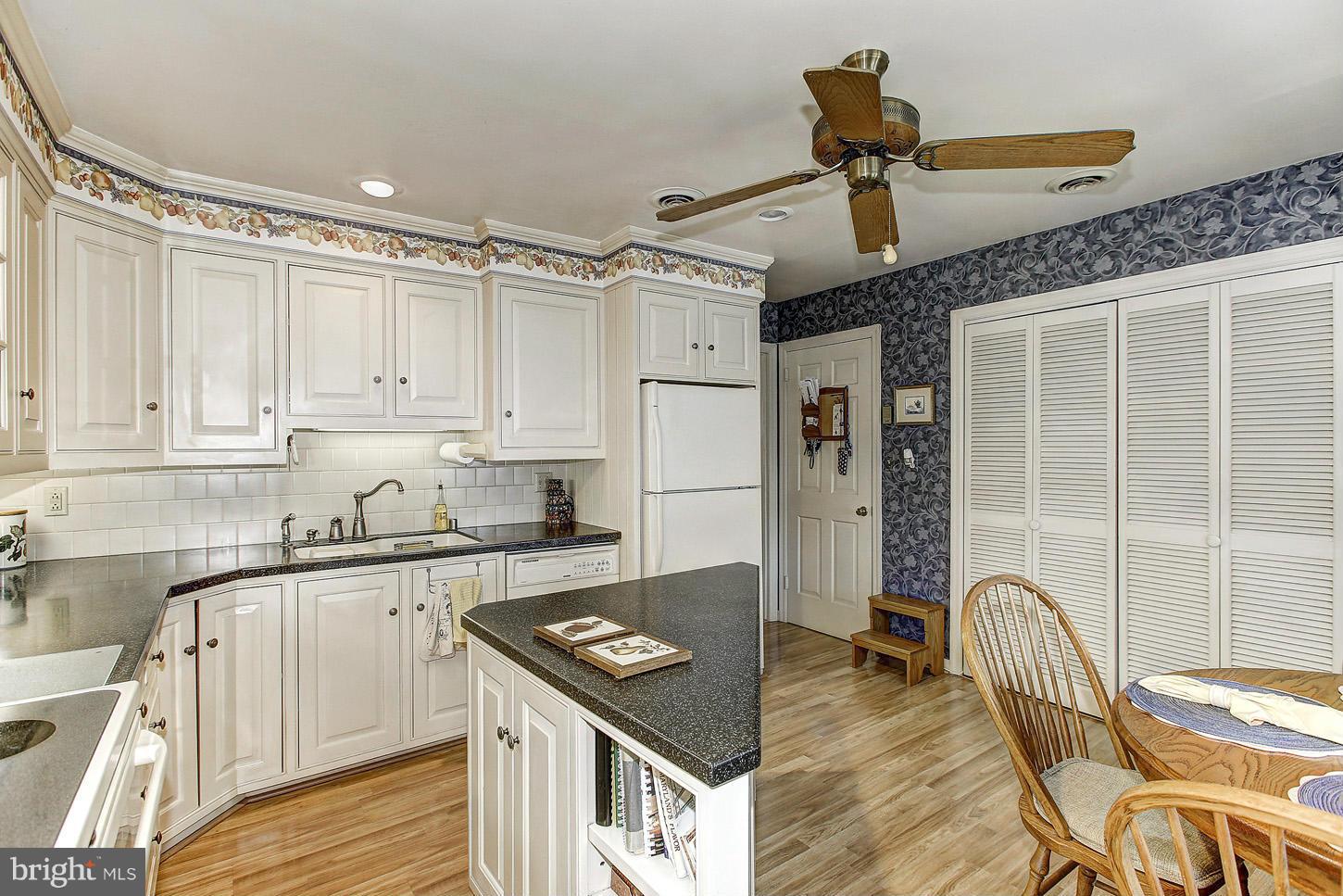 57 Ridge Road Westminster, MD 21157 - Photo 5 of 19 Kitchen