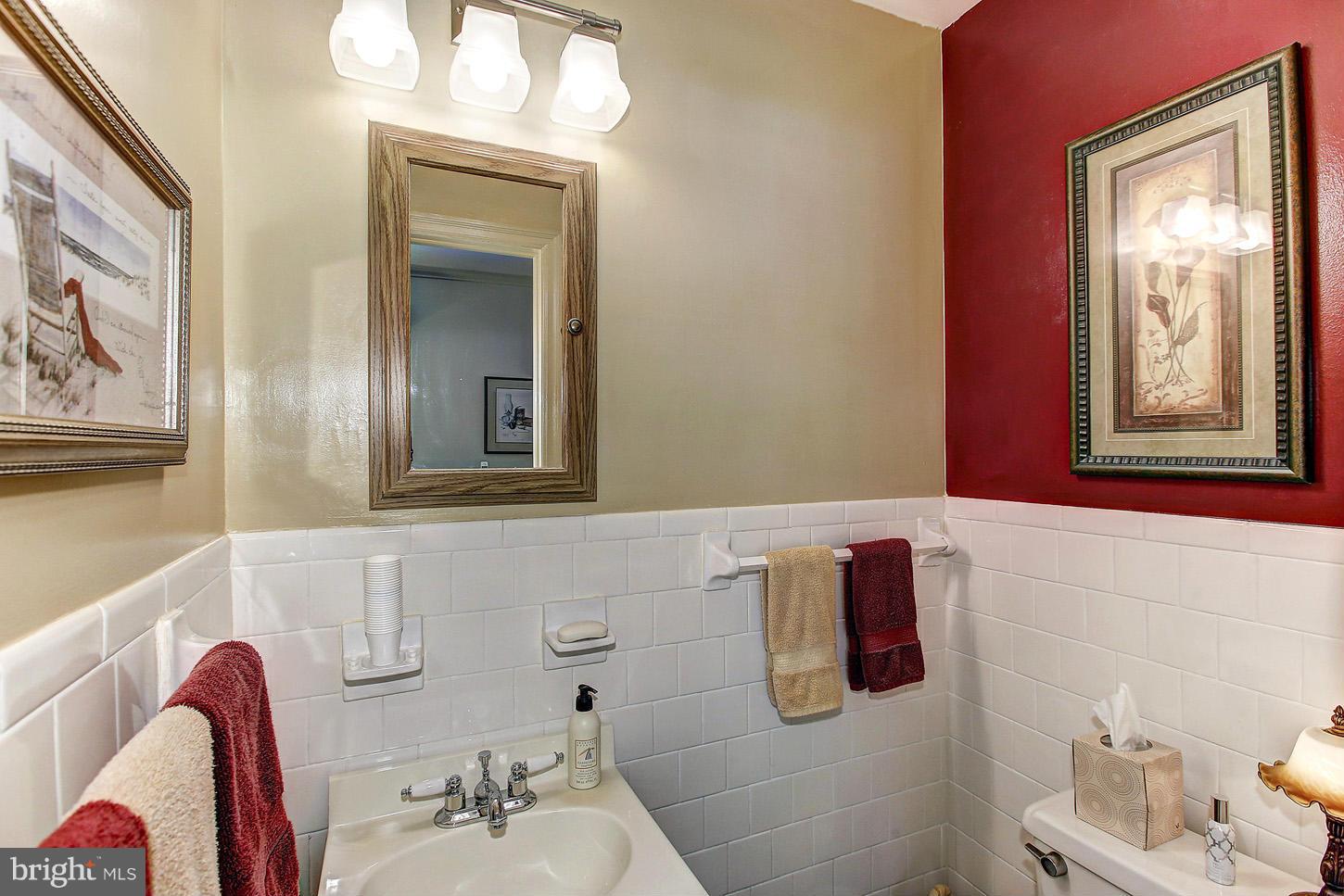 57 Ridge Road Westminster, MD 21157 - Photo 9 of 19 Powder Room