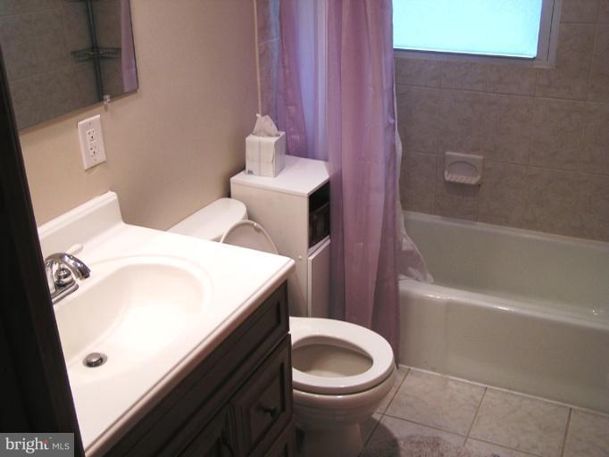 3285 Castleman Road Berryville, VA 22611 - Photo 8 of 15 Bath
