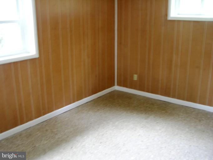 3285 Castleman Road Berryville, VA 22611 - Photo 10 of 15 Family Room