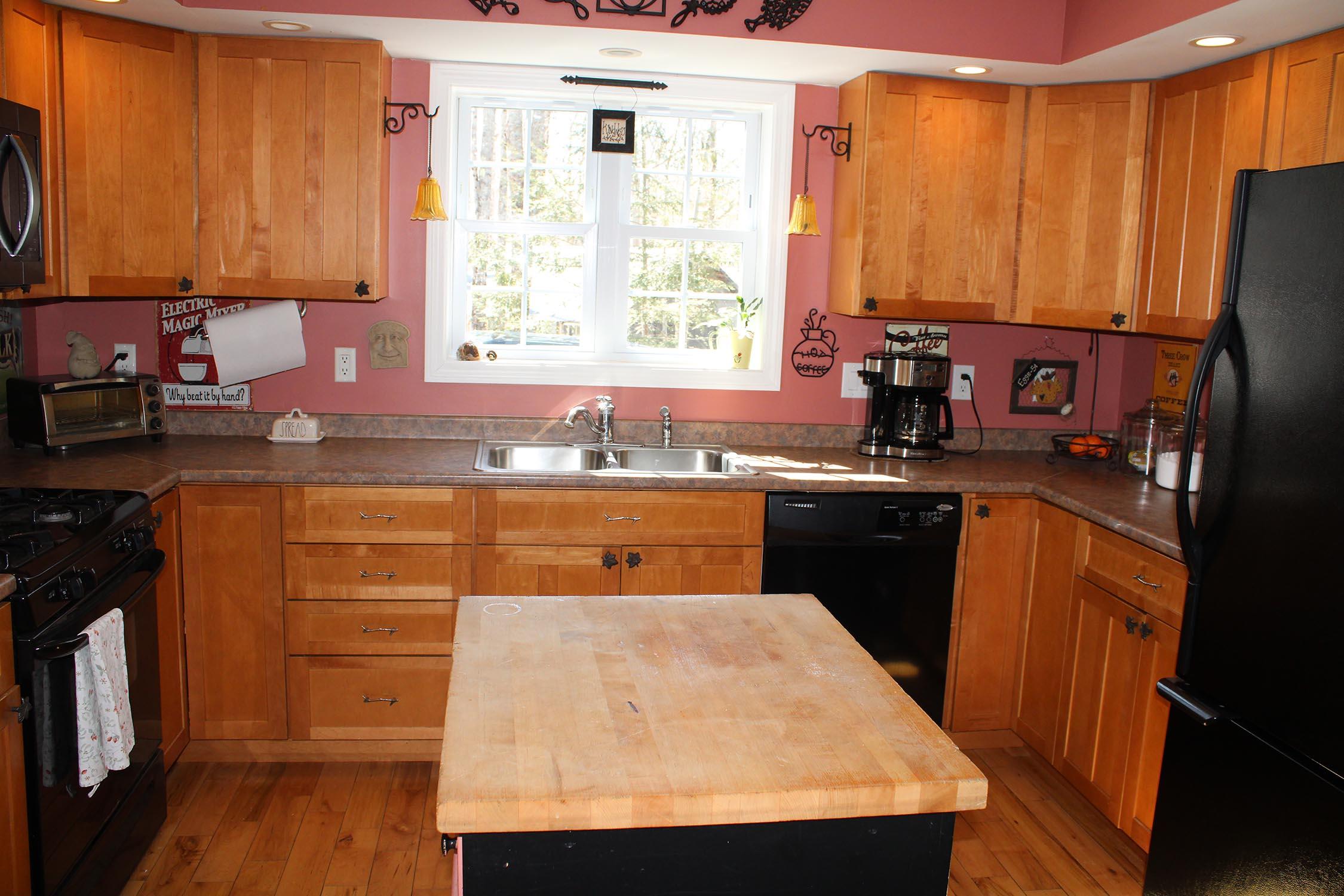 118 Tenny Hill Road Raymond, ME 04071 - Photo 3 of 18 IMG_0375