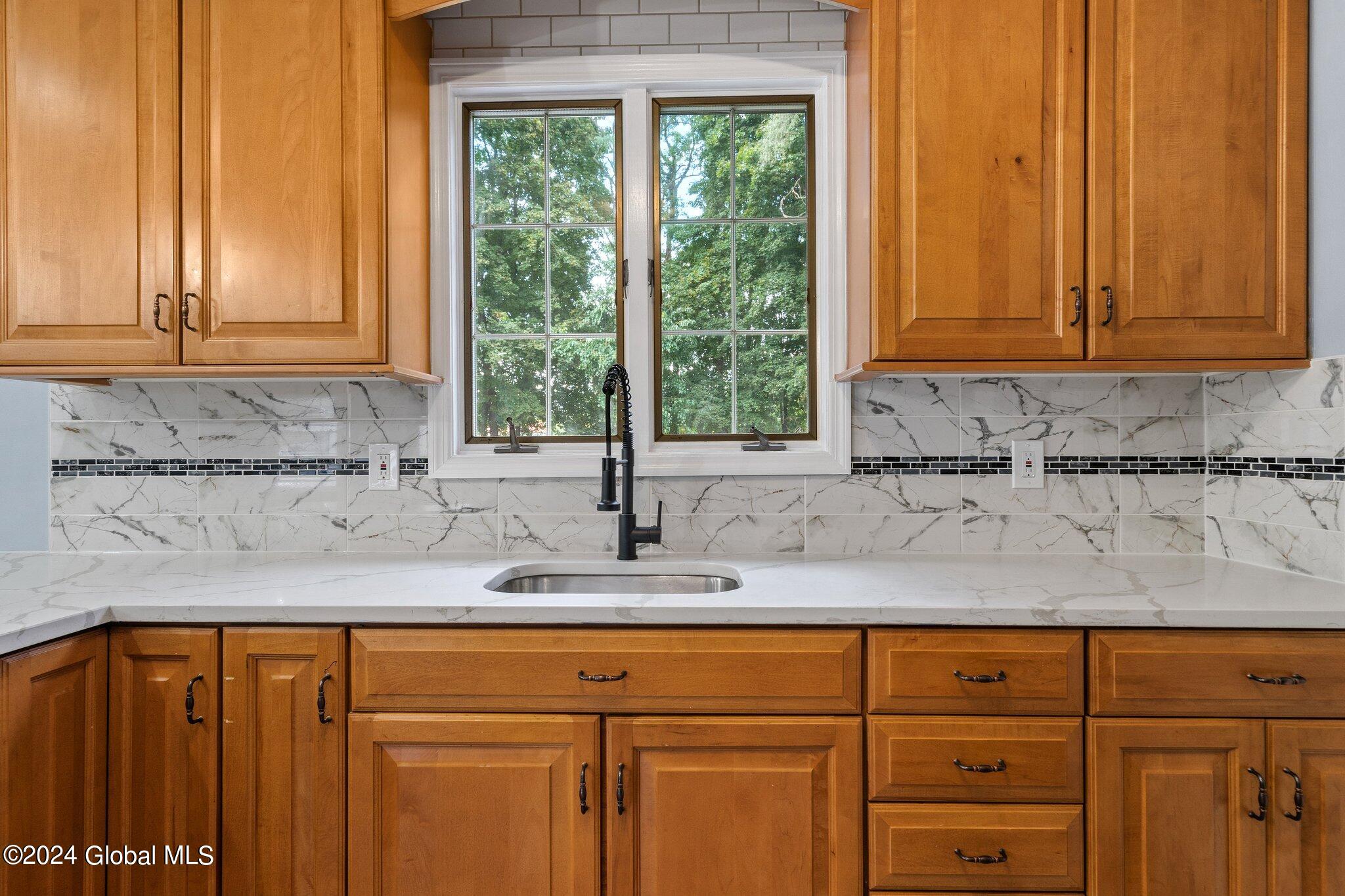 1031 Wavell Road Rotterdam, NY 12303 - Photo 14 of 47 23-web-or-mls-1031-wavell-rd