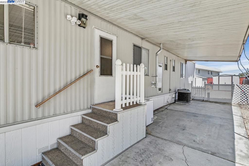 840 Sungold Circle Livermore, CA 94551 - Photo 3 of 28 a view of entryway with stairs and a rug