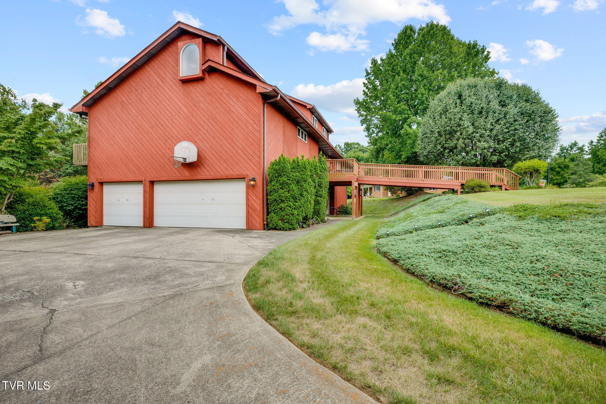 815 Quail Ridge Court Elizabethton, TN 37643 - Photo 4 of 40 004
