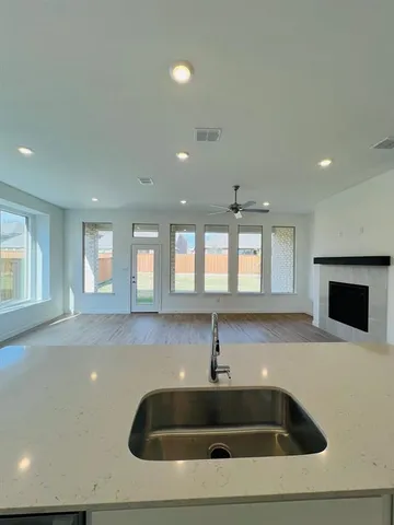 $2,675 | 148 Breeds Hl Road, Little Elm, TX 75068