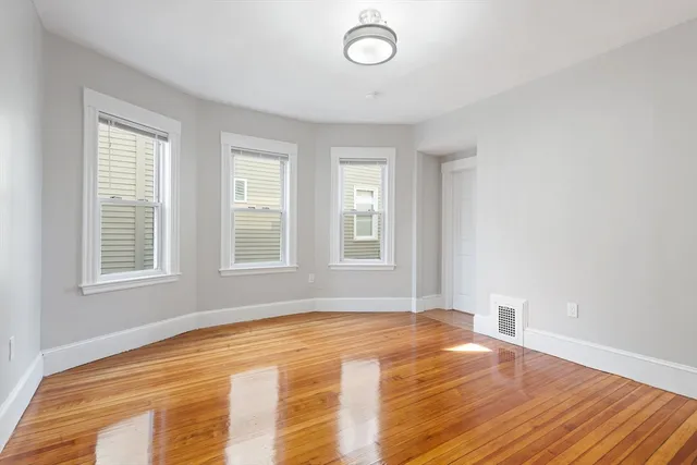 $3,000 | 57 Mora Street, Unit 2, Boston, MA 02124