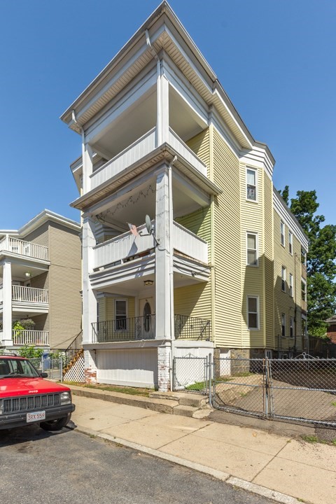 57 Mora Street, Unit 2 Boston, MA 02124 - Photo 18 of 19