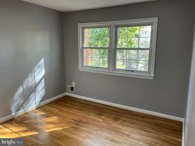 a view of empty room with window
