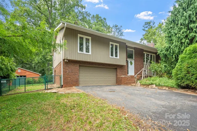 $649,000 | 15 Beaverdam Court, Asheville, NC 28804