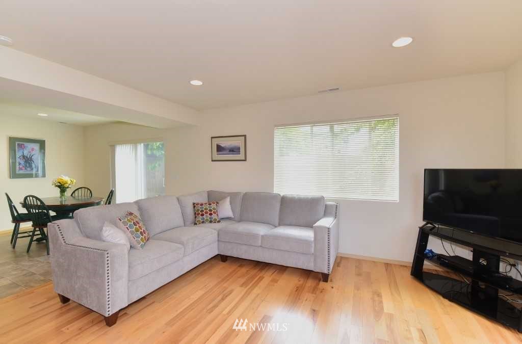 2916 Eagle Avenue Bremerton, WA 98310 - Photo 4 of 22 Gallery Image 4