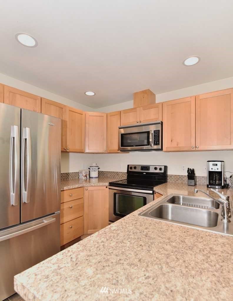 2916 Eagle Avenue Bremerton, WA 98310 - Photo 8 of 22 Gallery Image 8