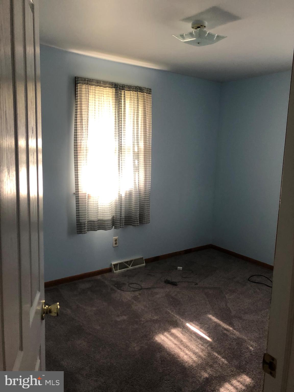 14 Richards Road Bridgeton, NJ 08302 - Photo 17 of 20 Bedroom 2 measures 12 X 12