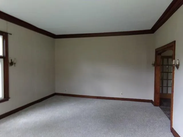 $151,800 | 105 East Clinton Street, Clinton, MO 64735