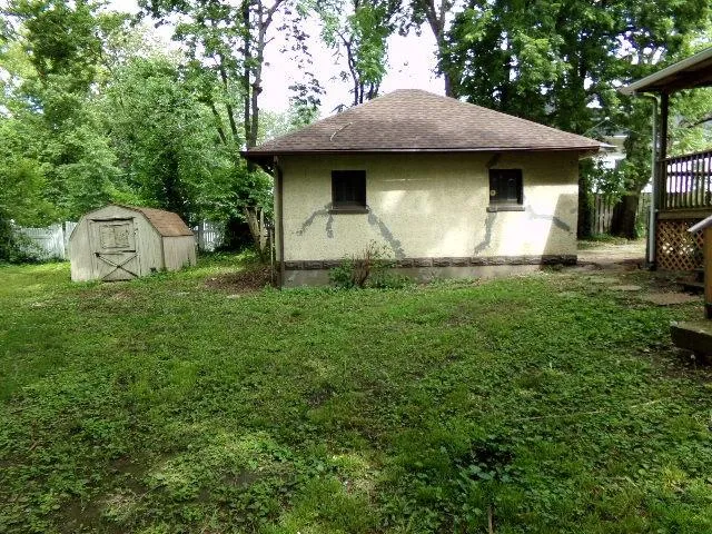 $151,800 | 105 East Clinton Street, Clinton, MO 64735