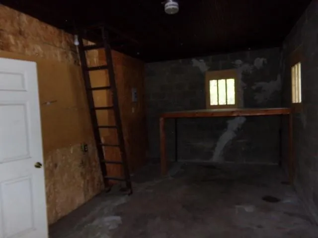 $151,800 | 105 East Clinton Street, Clinton, MO 64735