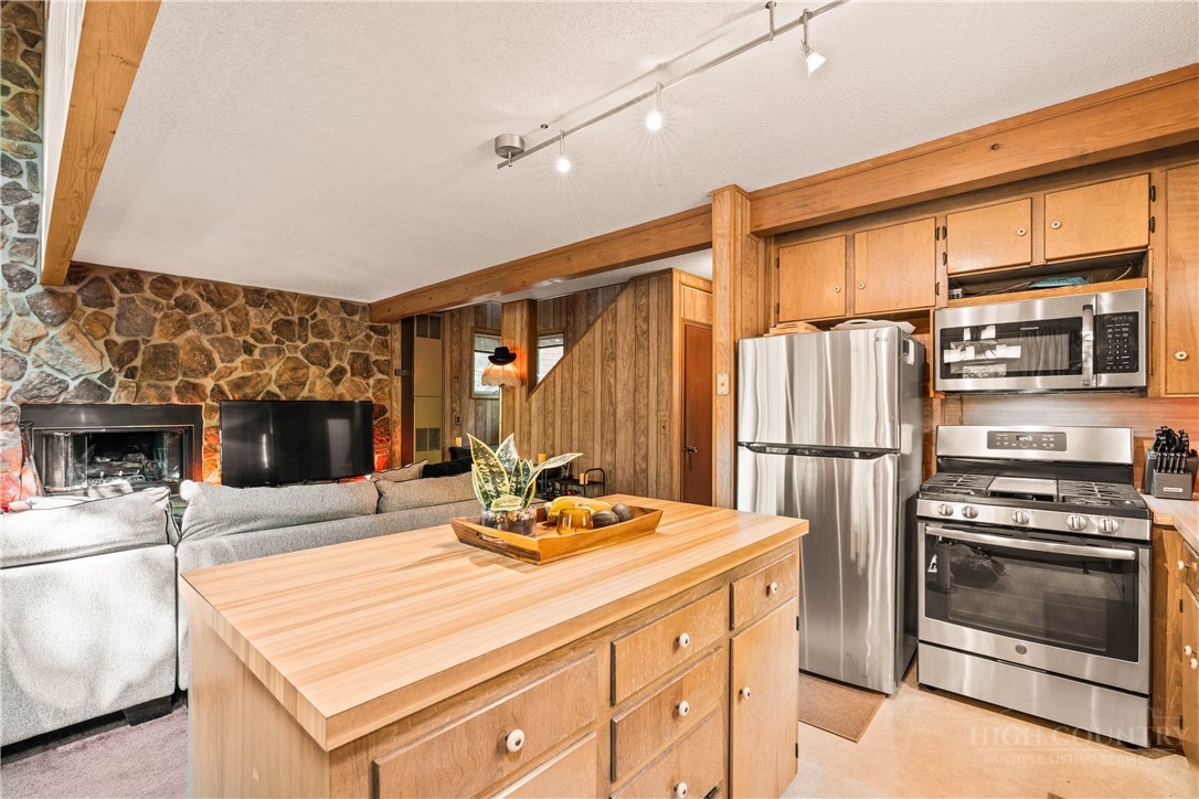 203 Shagbark Road Beech Mountain, NC 28604 - Photo 6 of 19