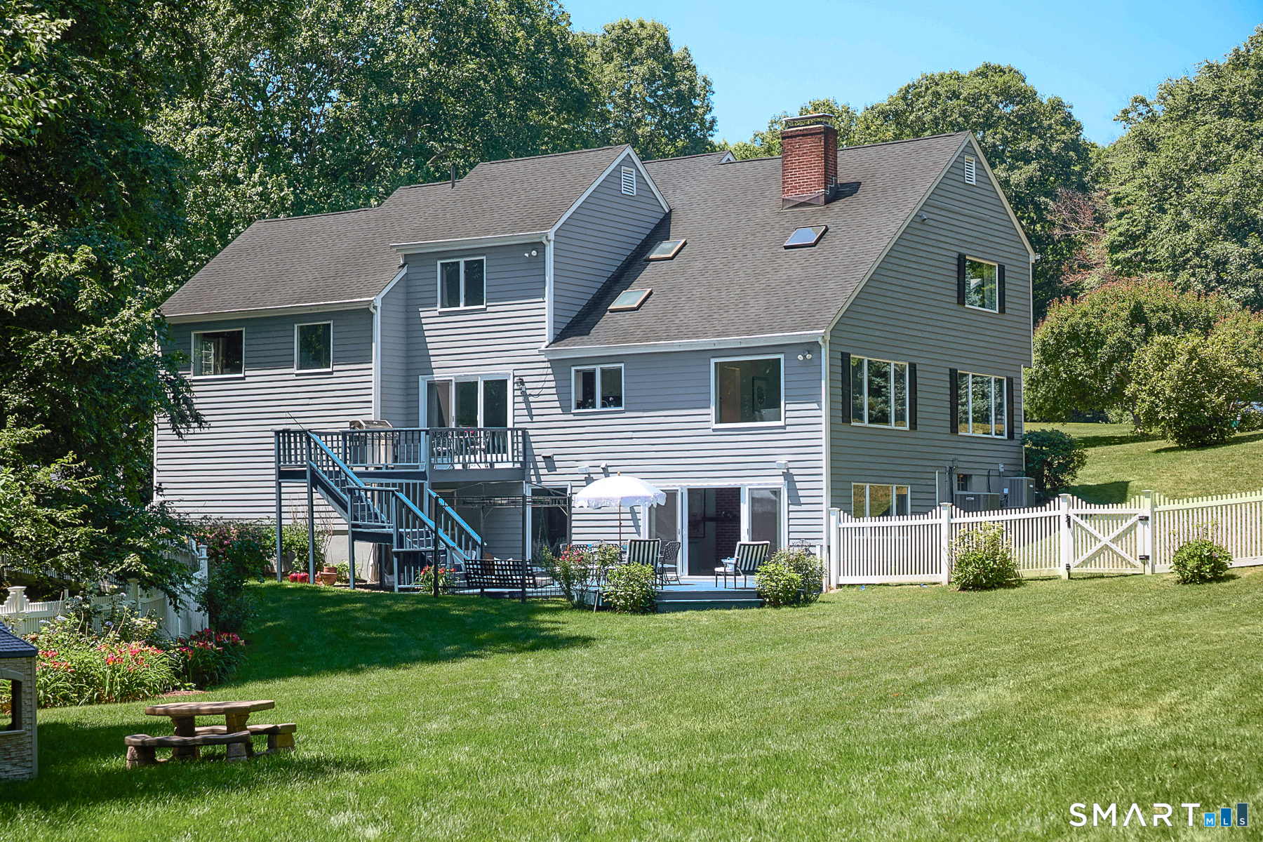 44 Catbrier Road Weston, CT 06883 - Photo 15 of 28
