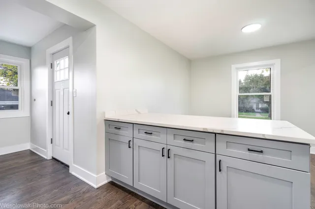 $319,900 | 4247 Anna Avenue, Lyons, IL 60534