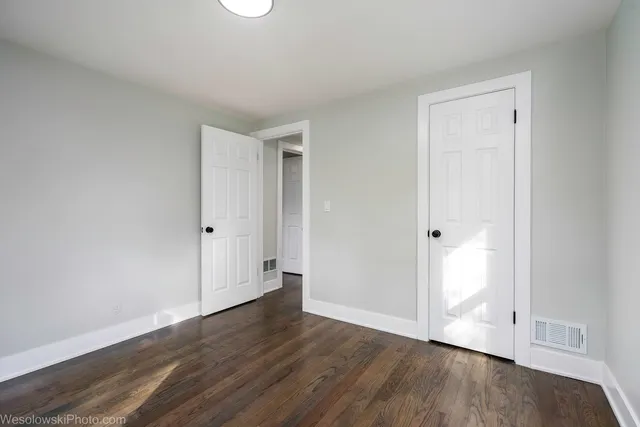 $319,900 | 4247 Anna Avenue, Lyons, IL 60534