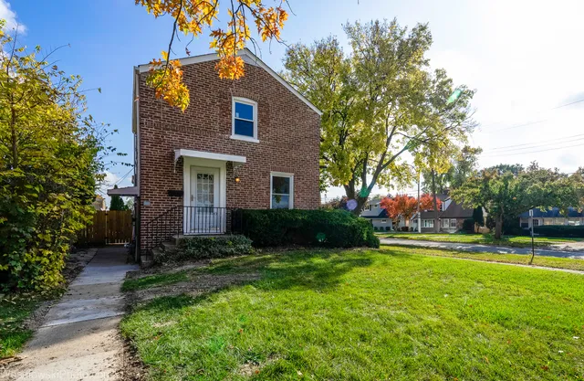 $319,900 | 4247 Anna Avenue, Lyons, IL 60534