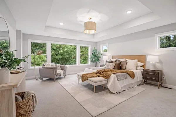 $1,065,000 | 449 Bear Court, Vadnais Heights, MN 55127