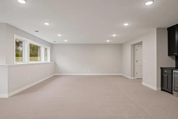 $1,065,000 | 449 Bear Court, Vadnais Heights, MN 55127