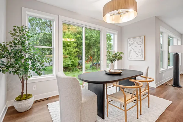 $1,065,000 | 449 Bear Court, Vadnais Heights, MN 55127