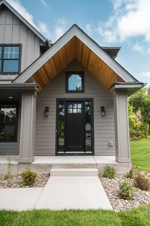 $1,065,000 | 449 Bear Court, Vadnais Heights, MN 55127