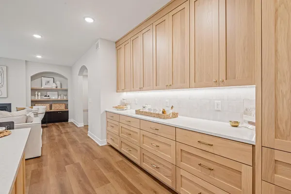 $1,065,000 | 449 Bear Court, Vadnais Heights, MN 55127