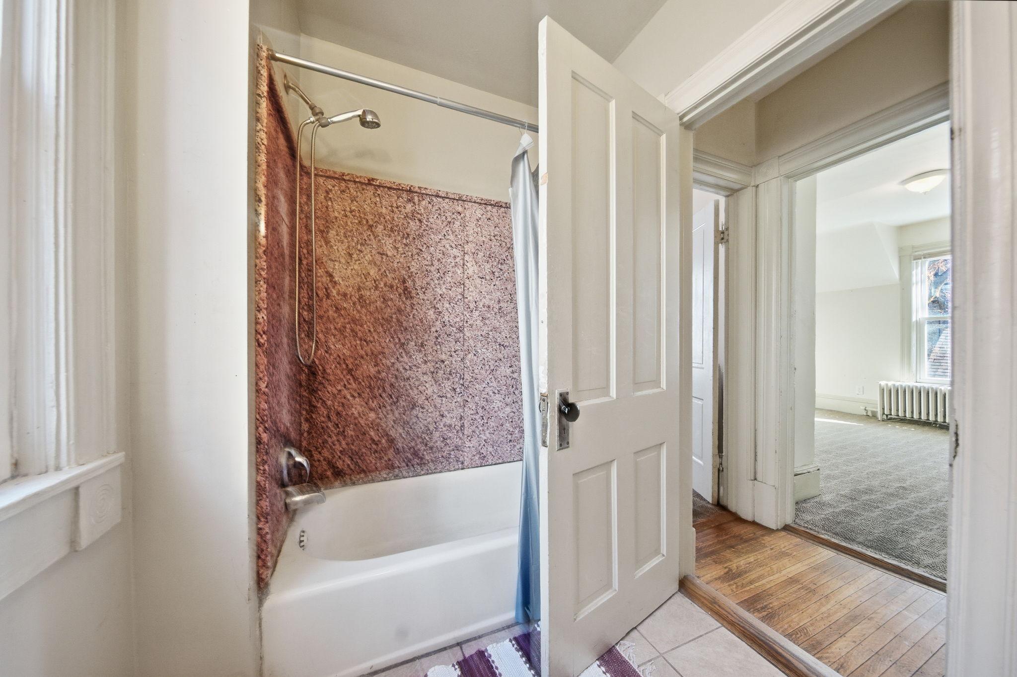 709 7th Street Southeast Minneapolis, MN 55414 - Photo 24 of 29