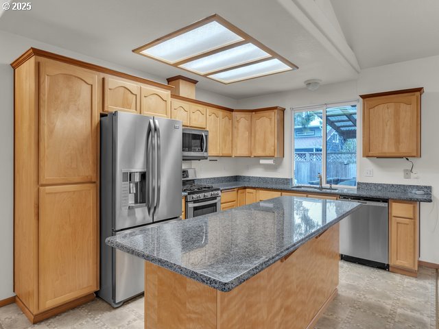 1327 Manzana Street Eugene, OR 97404 - Photo 9 of 26