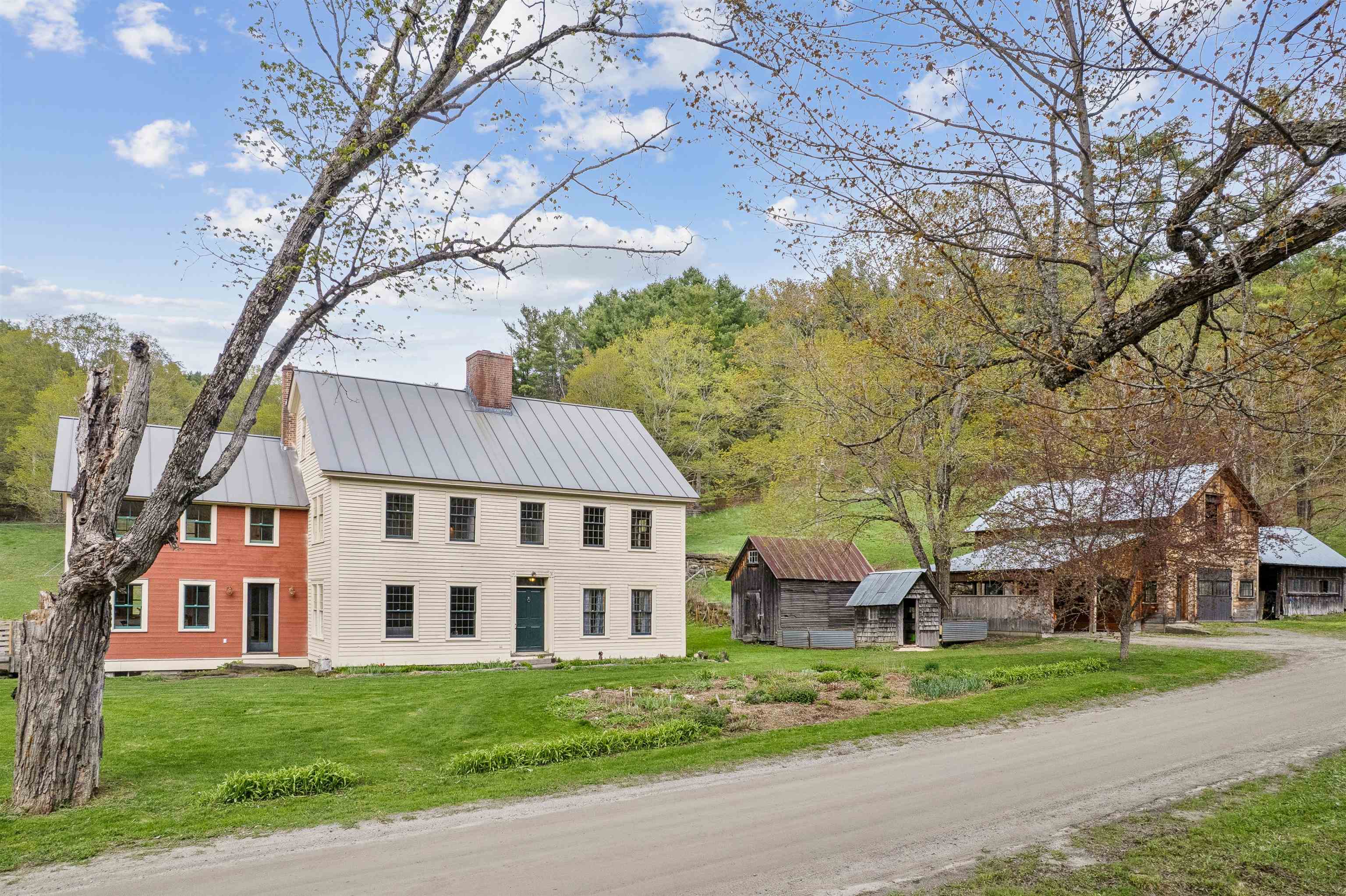 77 Kibling Hill Road Tunbridge, VT 05077 - Photo 1 of 50